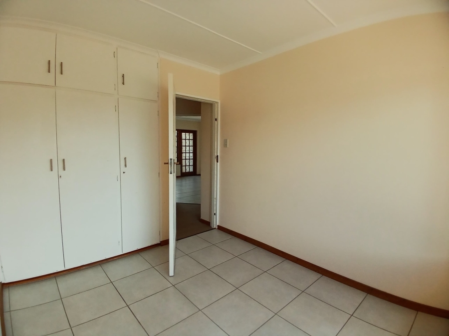 To Let 3 Bedroom Property for Rent in Blue Bend Eastern Cape